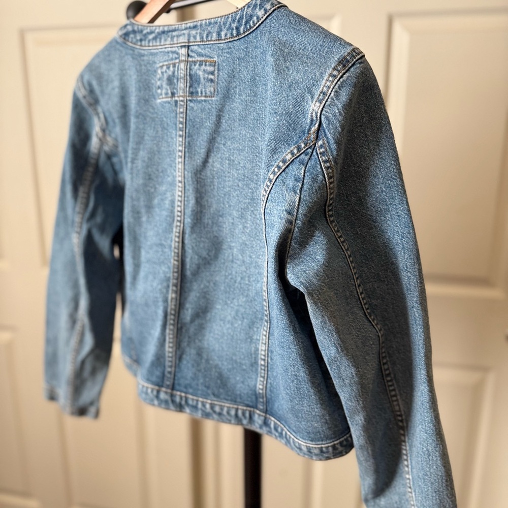 Loft jean jacket with gold buttons size petite large - Picture 3 of 3
